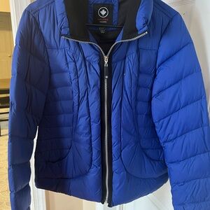 Stylish Women's Puffer Jacket in Bold Blue